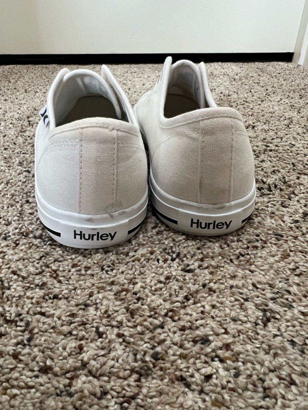 Hurley Off-White Canvas Slip-On Shoe - Picture 3 of 6